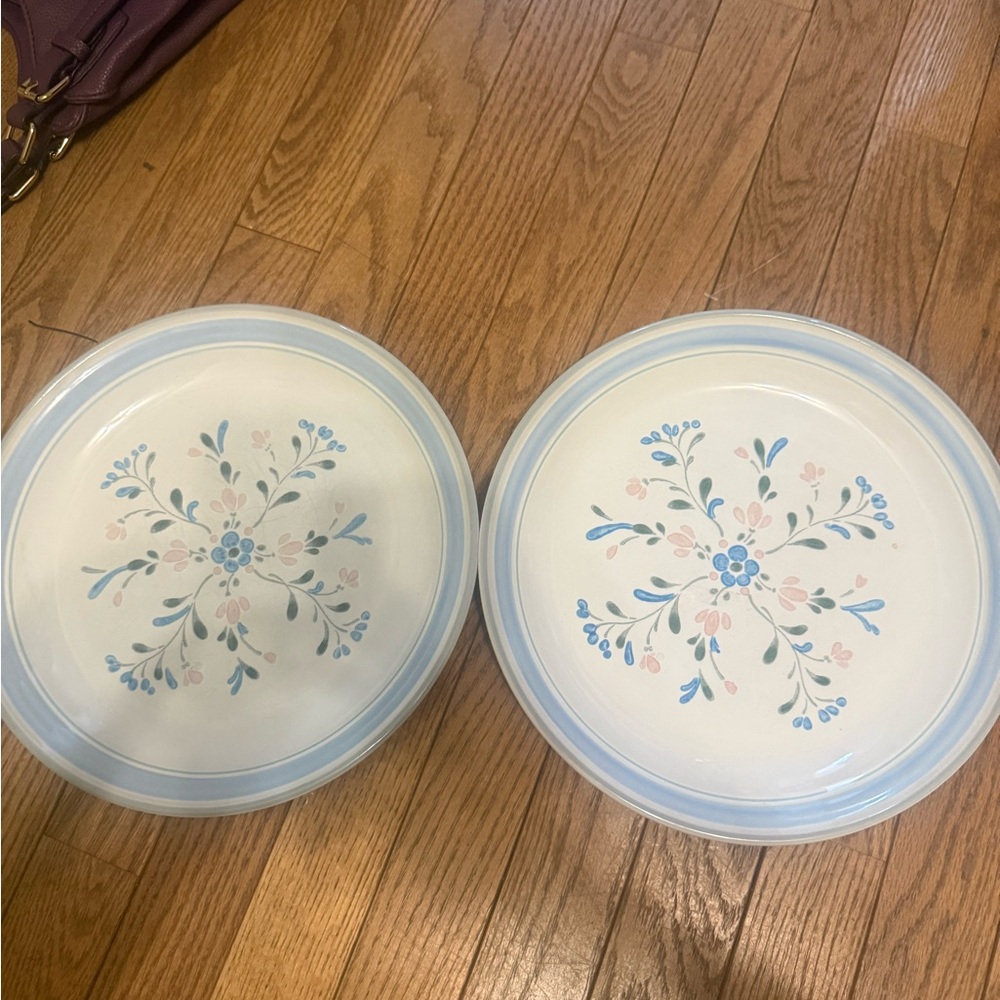 Fascino Stoneware Pair of Floral Blue and Pink Dinner Plates Vintage